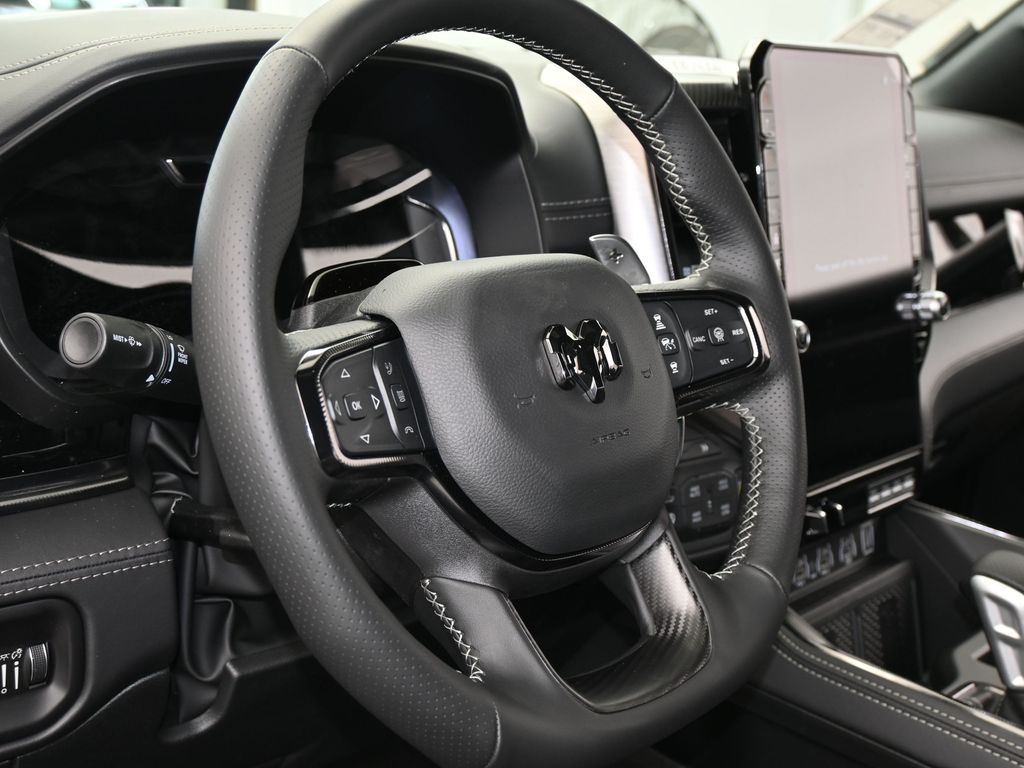 New 2026 Diamond Black Crystal Pearlcoat Ram RHO image 14