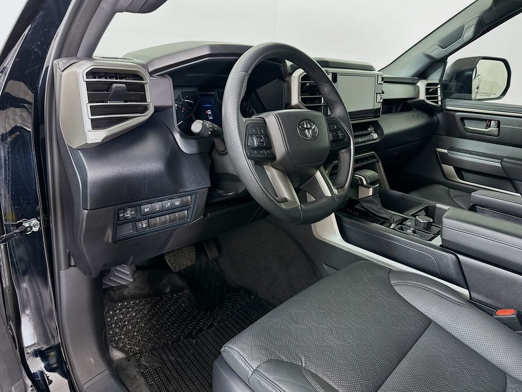 Thumbnail: 2025 Toyota Tundra - 9