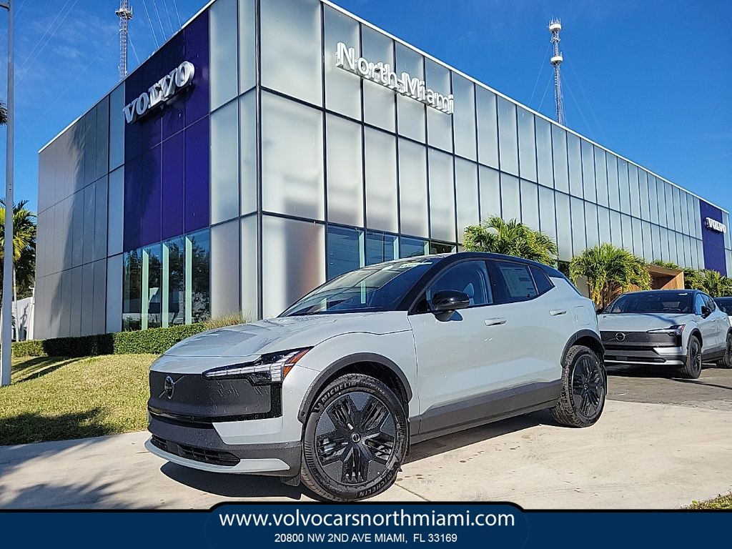 2026 Volvo EX30 Cross Country Twin Motor Ultra