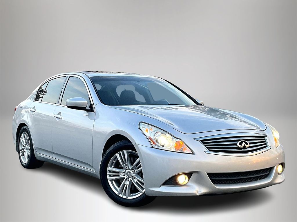 2013 INFINITI G37 Journey Sedan RWD