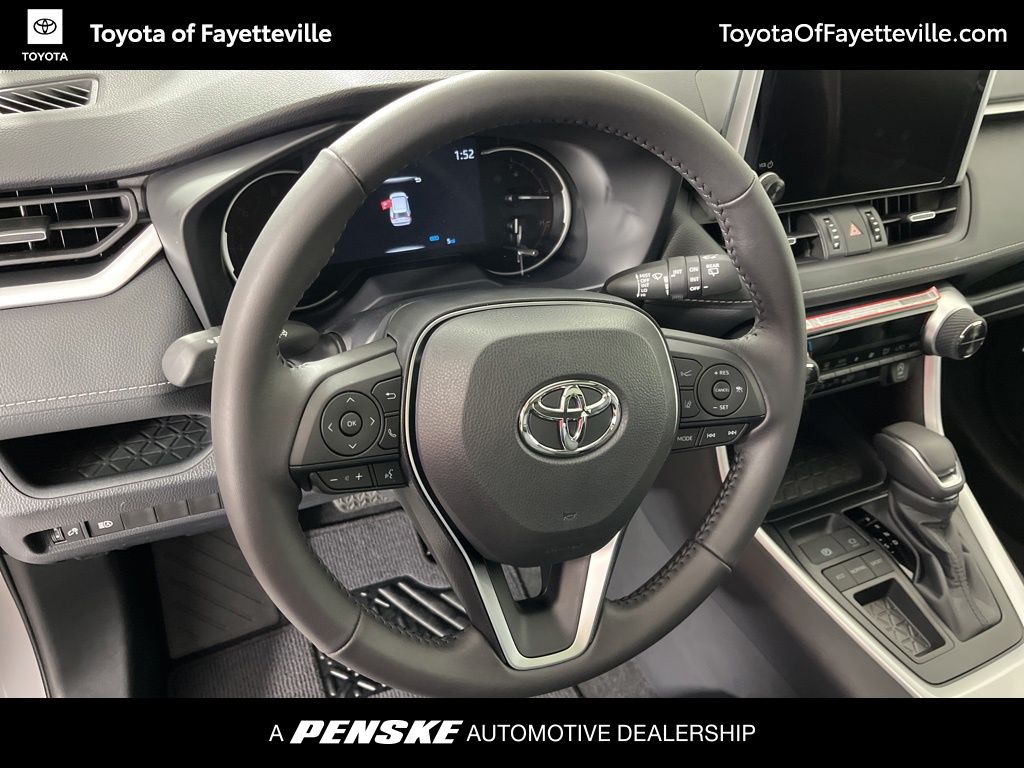 2025 Toyota RAV4 XLE Premium 29