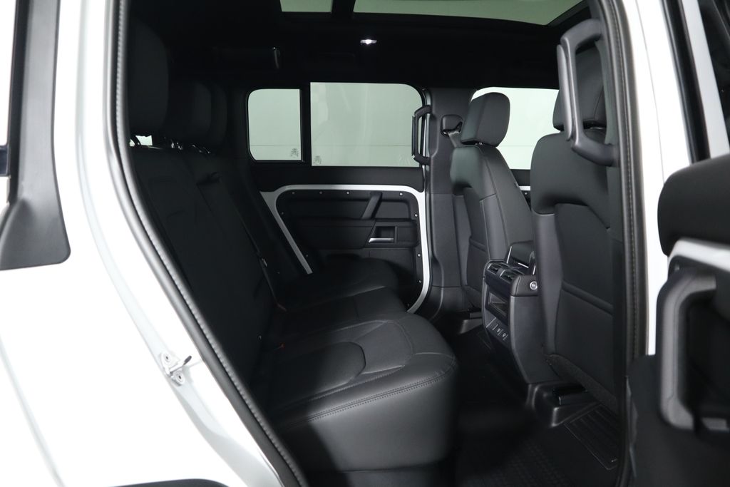 Thumbnail: 2025 Land Rover Defender - 22