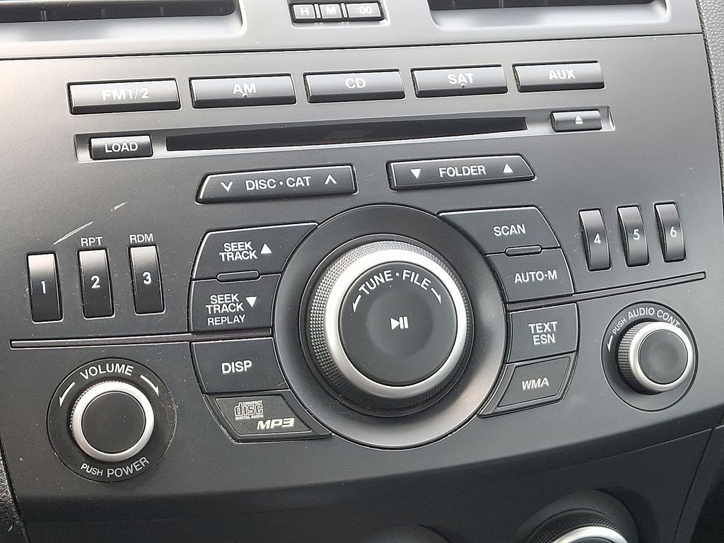 2013 Mazda Mazda3 i Touring 17