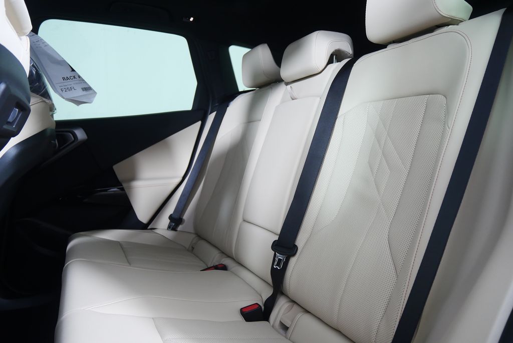 Thumbnail: 2026 BMW X3 - 15