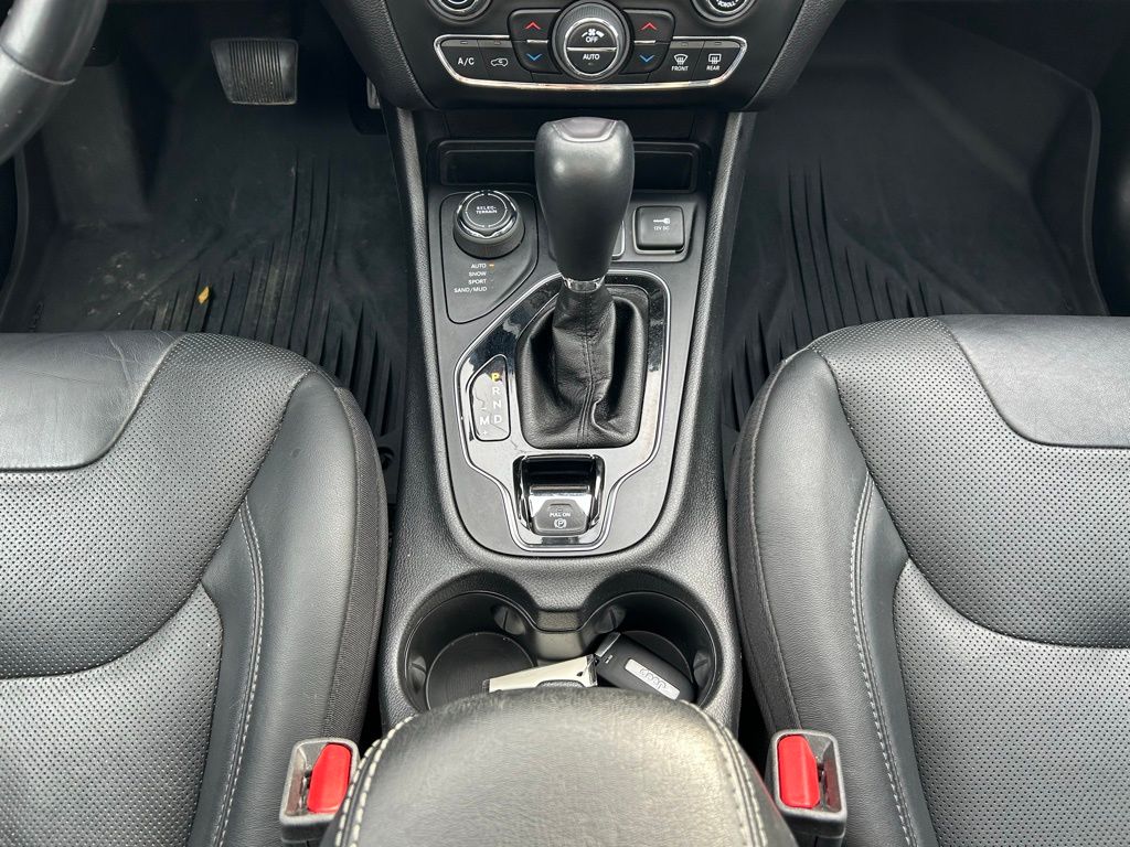 2020 Jeep Cherokee Limited Edition 17