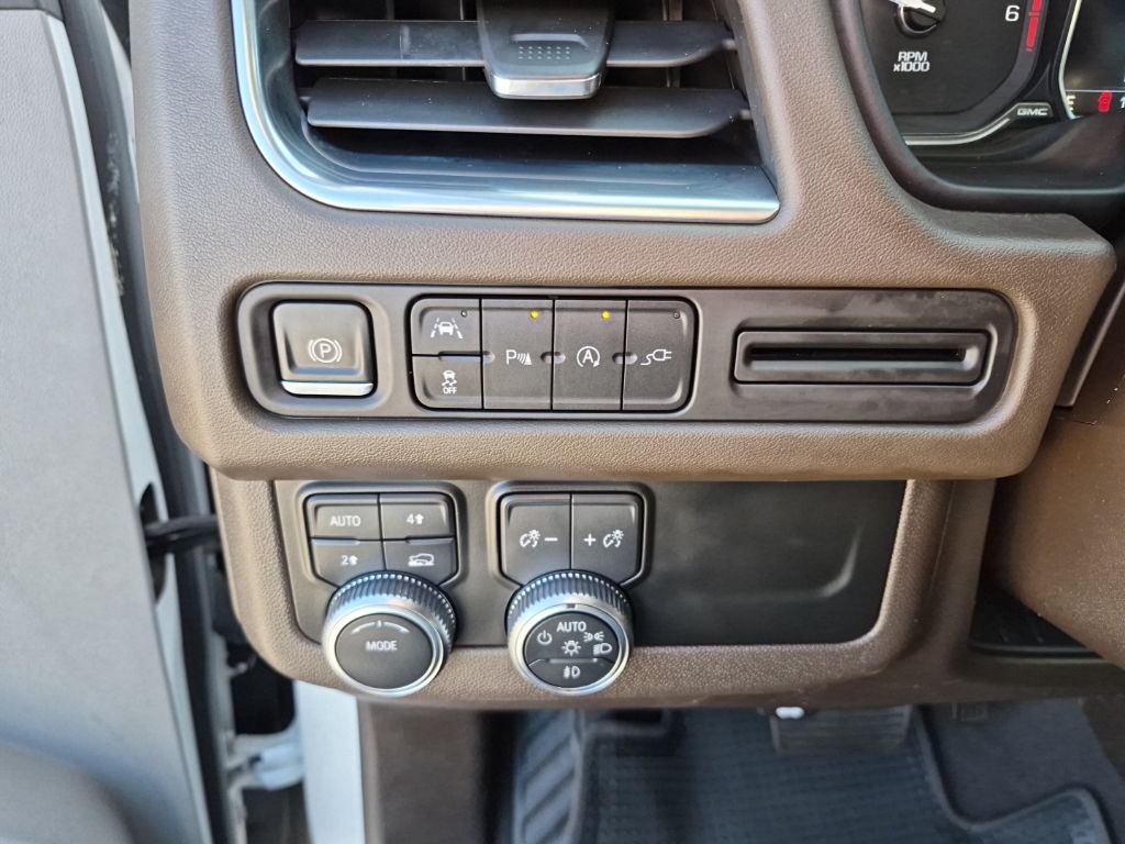 Used Car 2021 Gmc Yukon  Slt For Sale Under $40,000 In Austin, Texas