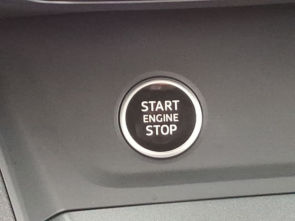 Thumbnail: 2025 Audi Q3 - 25