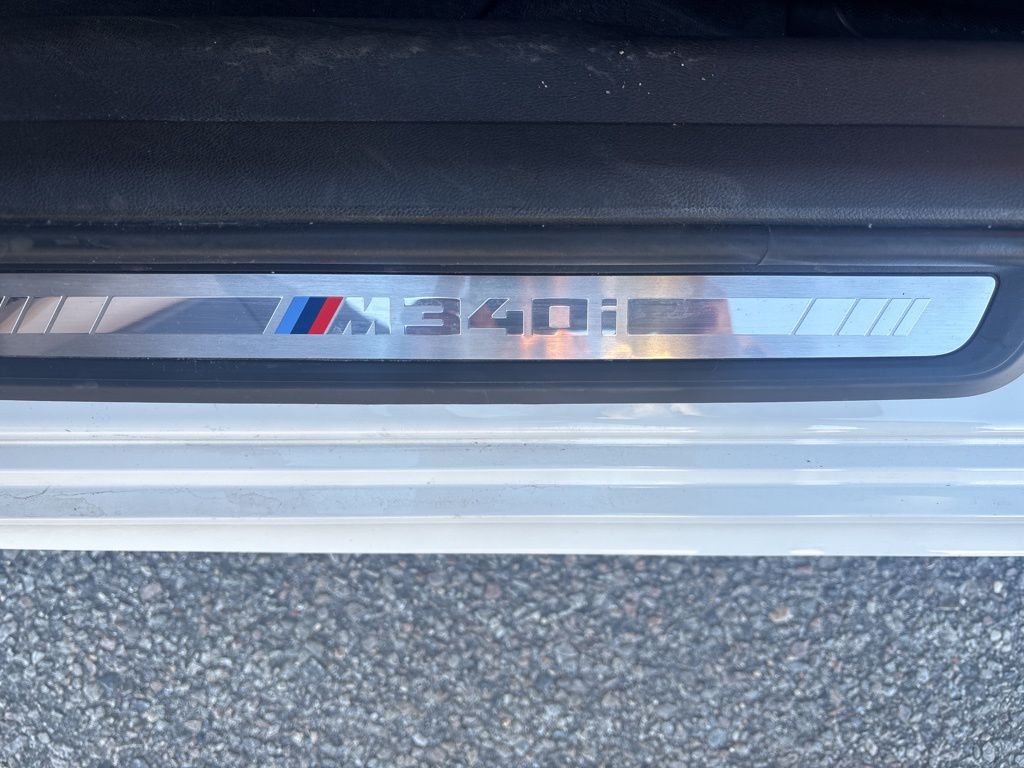 2021 BMW 3 Series M340i xDrive 33