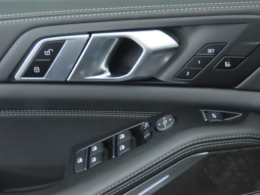 Thumbnail: 2026 BMW X5 - 25