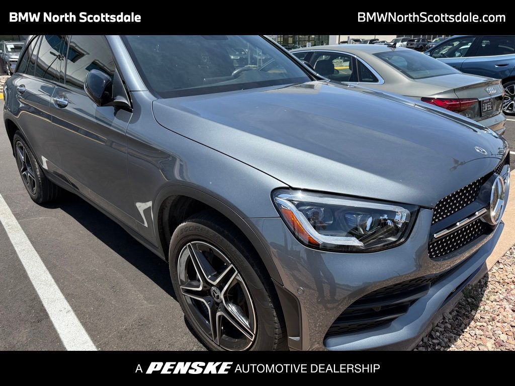 2022 Mercedes-Benz GLC 300 Hero Image