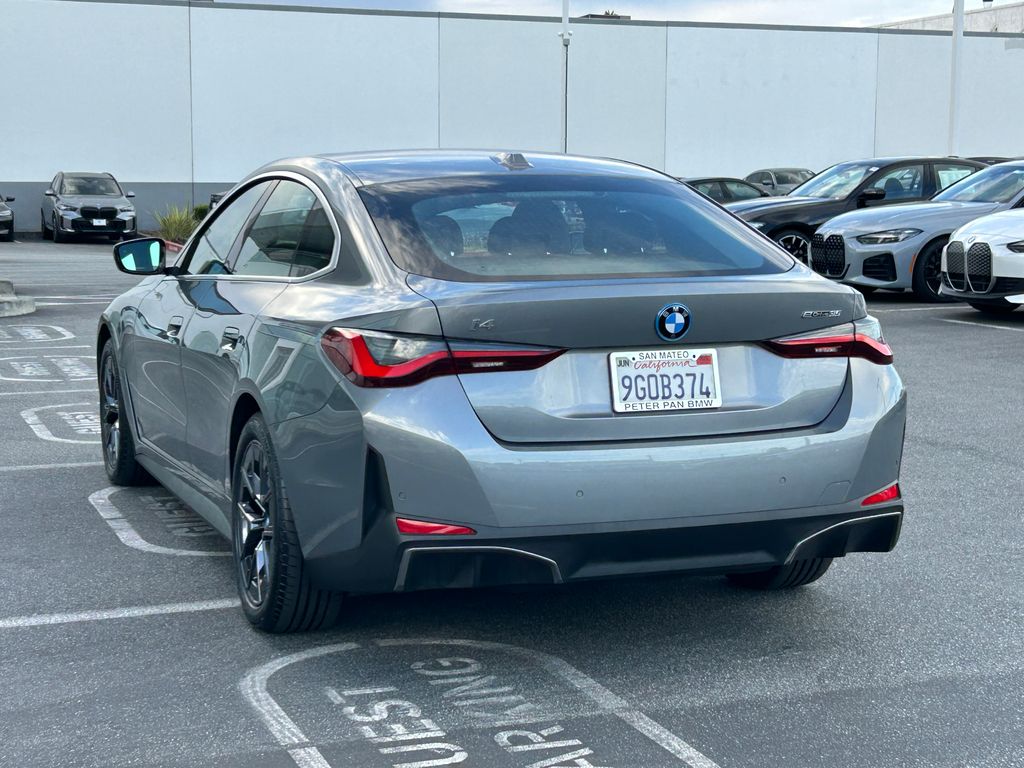 Thumbnail: 2023 BMW i4 - 3
