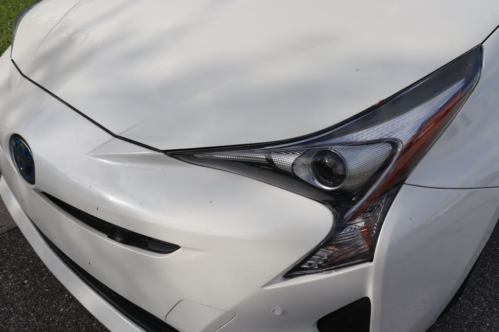 2018 Toyota Prius Four 3