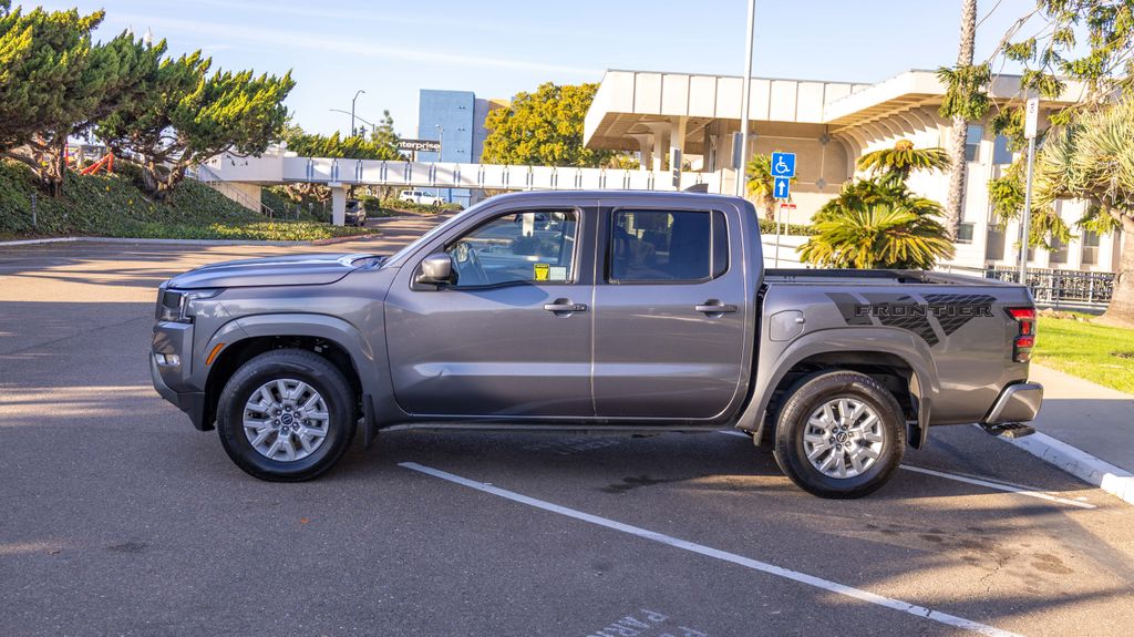 Used 2023 Nissan Frontier SV 4D Crew Cab