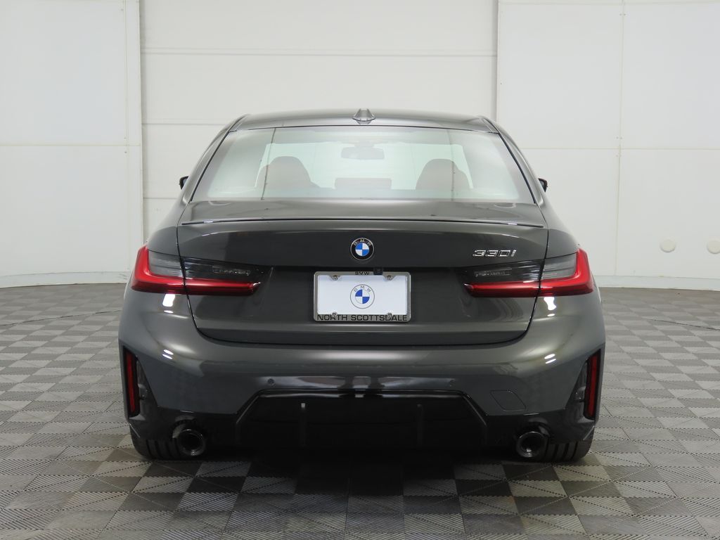 Thumbnail: 2026 BMW 3 Series - 6