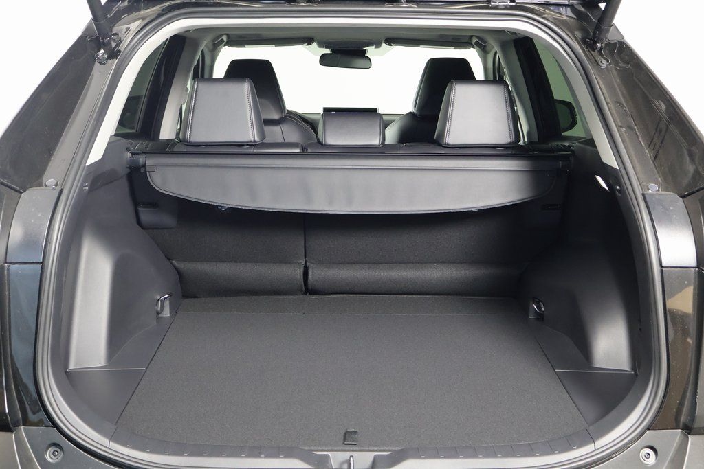 Thumbnail: 2025 Toyota RAV4 - 8