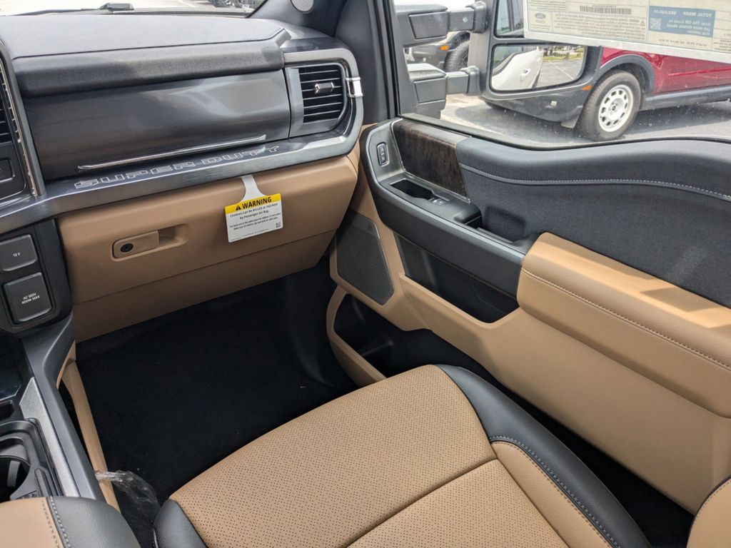 2025 Ford F-350 Super Duty Lariat
