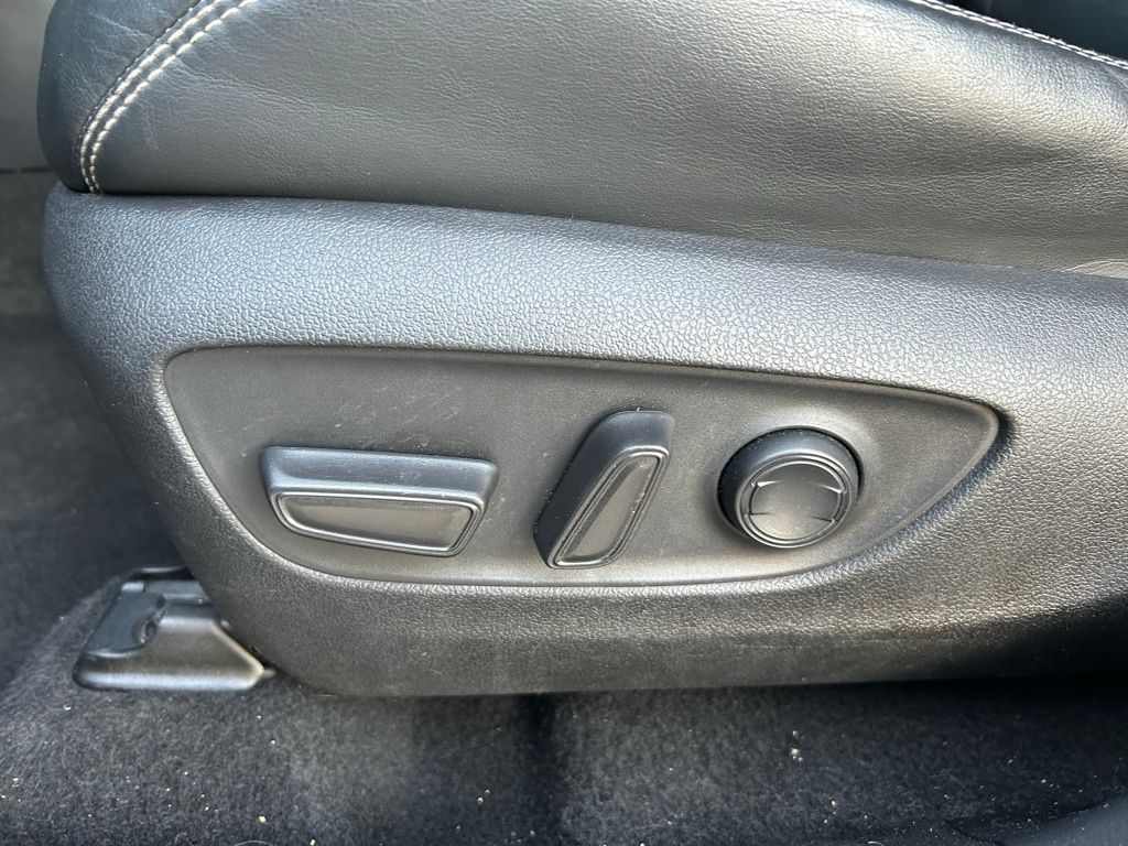 2021 Toyota RAV4 XLE Premium 15