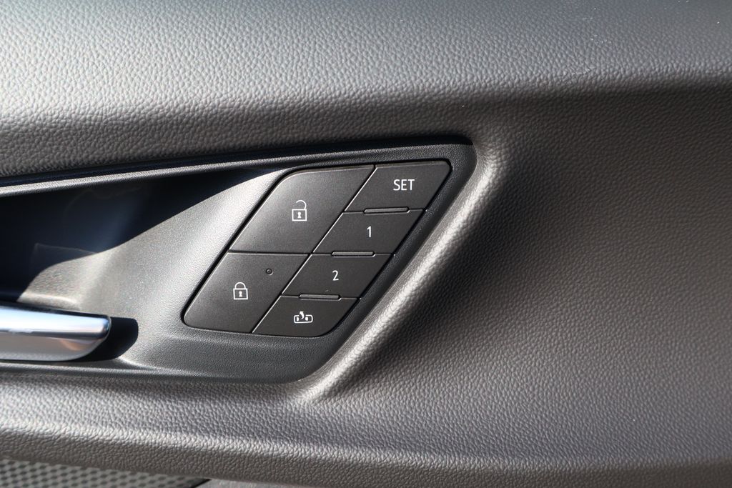 Thumbnail: 2026 Chevrolet Equinox - 18