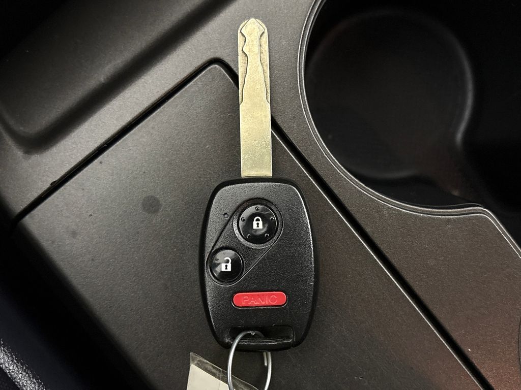Used 2011  Honda EX-L image 30