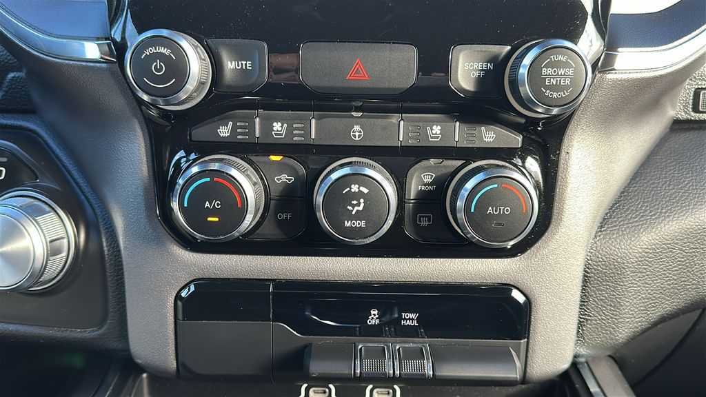 2024 Ram 1500 Laramie White at Cook Ford