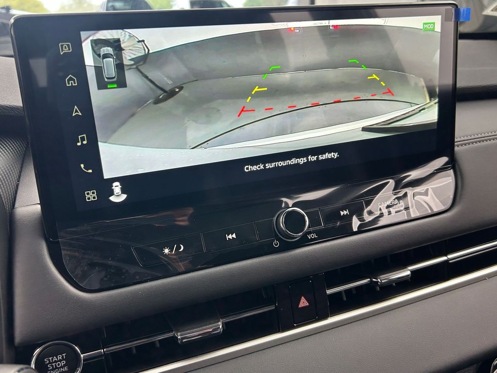 New 2026 Diamond White Mitsubishi SE image 22