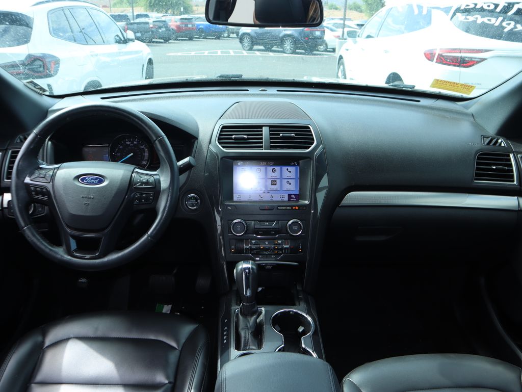 Thumbnail: 2019 Ford Explorer - 7