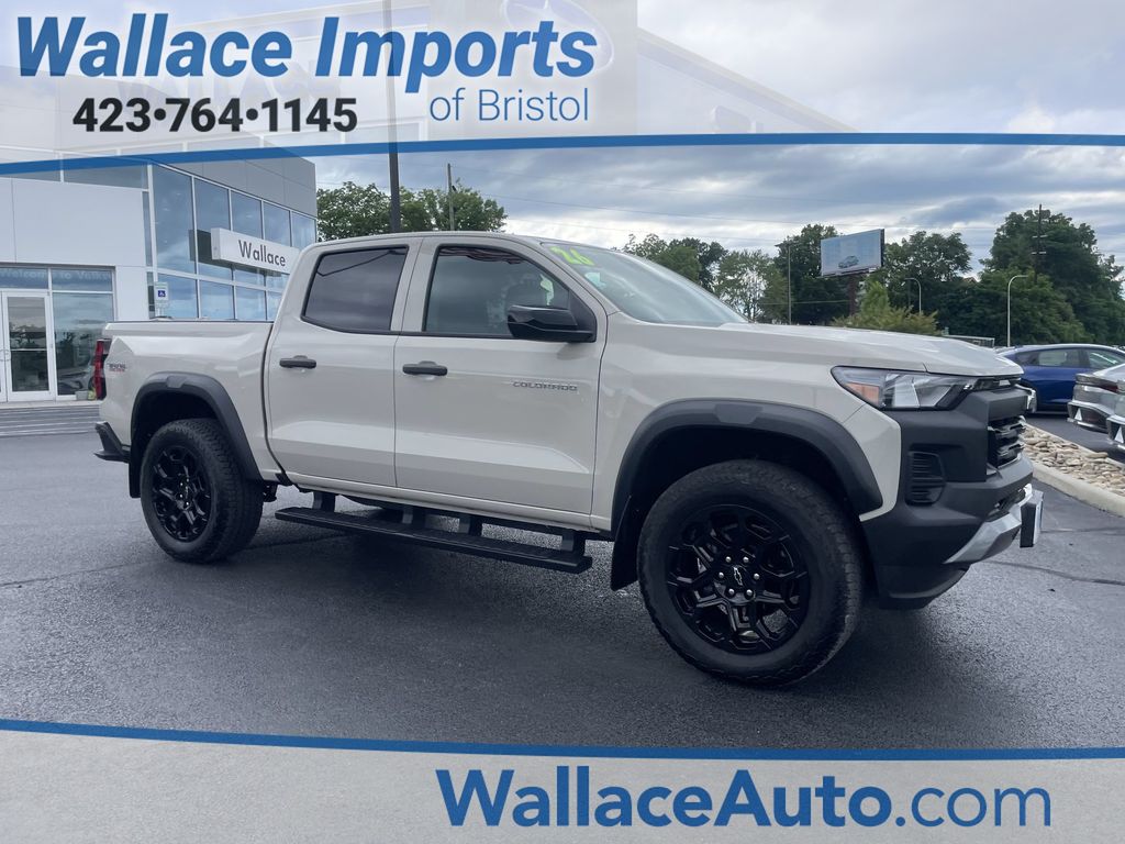 White Sands 2026 Chevrolet Colorado Pickup Truck Four-Wheel Drive 8-Speed Automatic