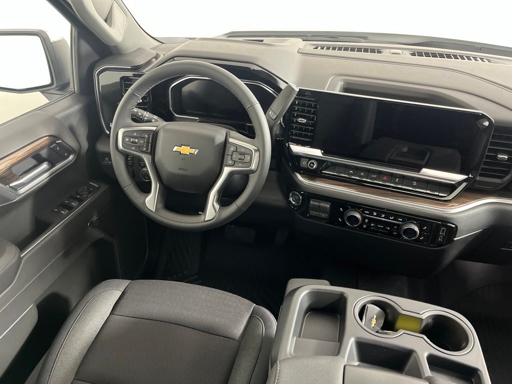 Thumbnail: 2026 Chevrolet Silverado 1500 - 15