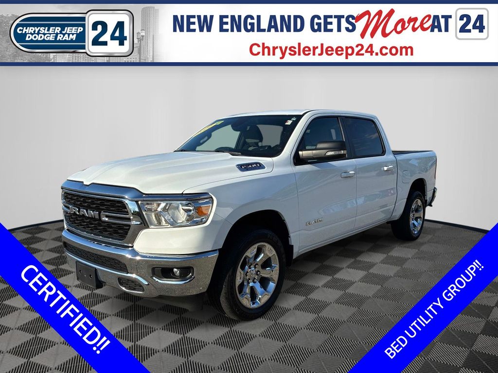 Bright White Clearcoat 2022 RAM 1500 Pickup Truck Four-Wheel Drive 8-Speed Automatic