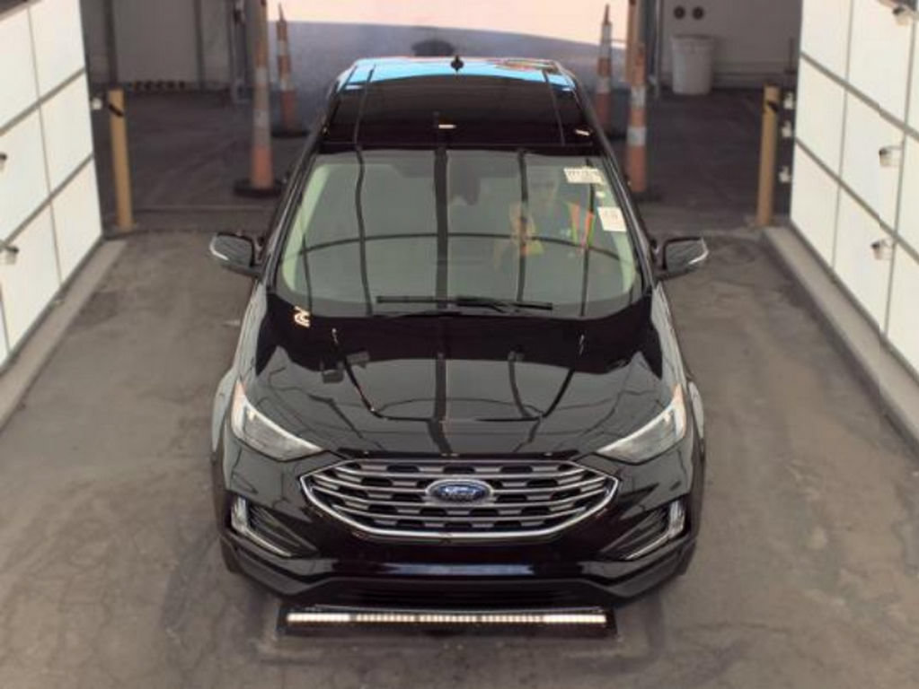 Used 2022 Black Ford Titanium image 2