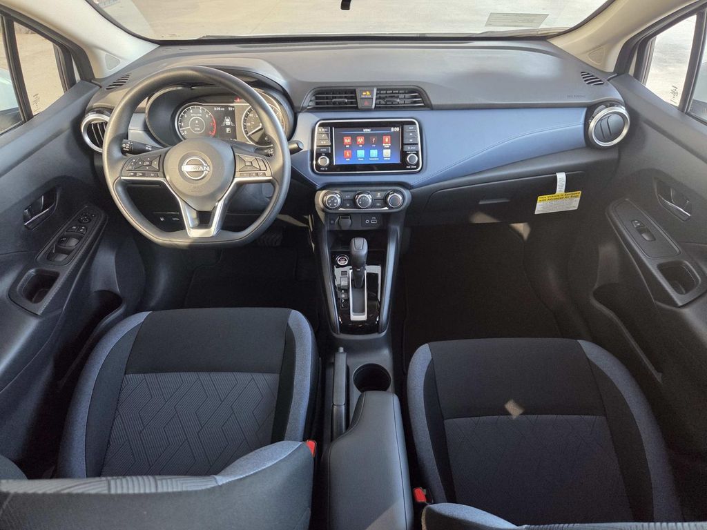 2025 Nissan Versa