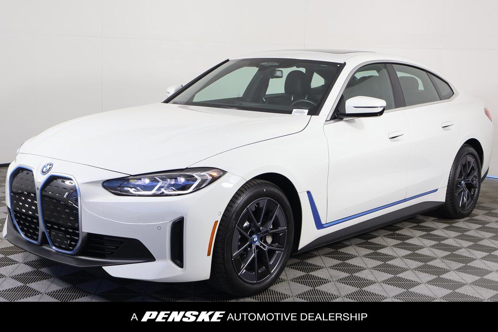 Thumbnail: 2023 BMW i4 - 1