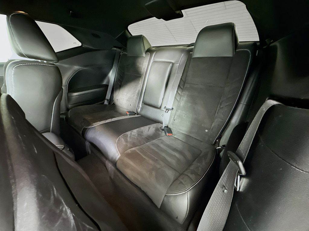 Thumbnail: 2019 Dodge Challenger - 23