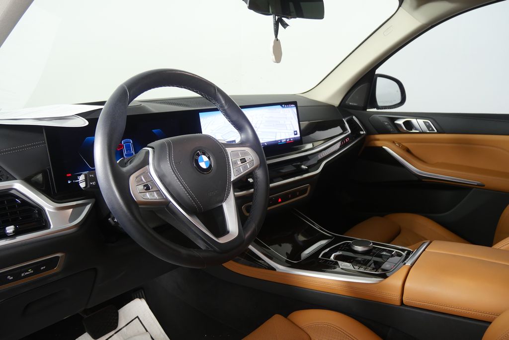 Thumbnail: 2024 BMW X7 - 12