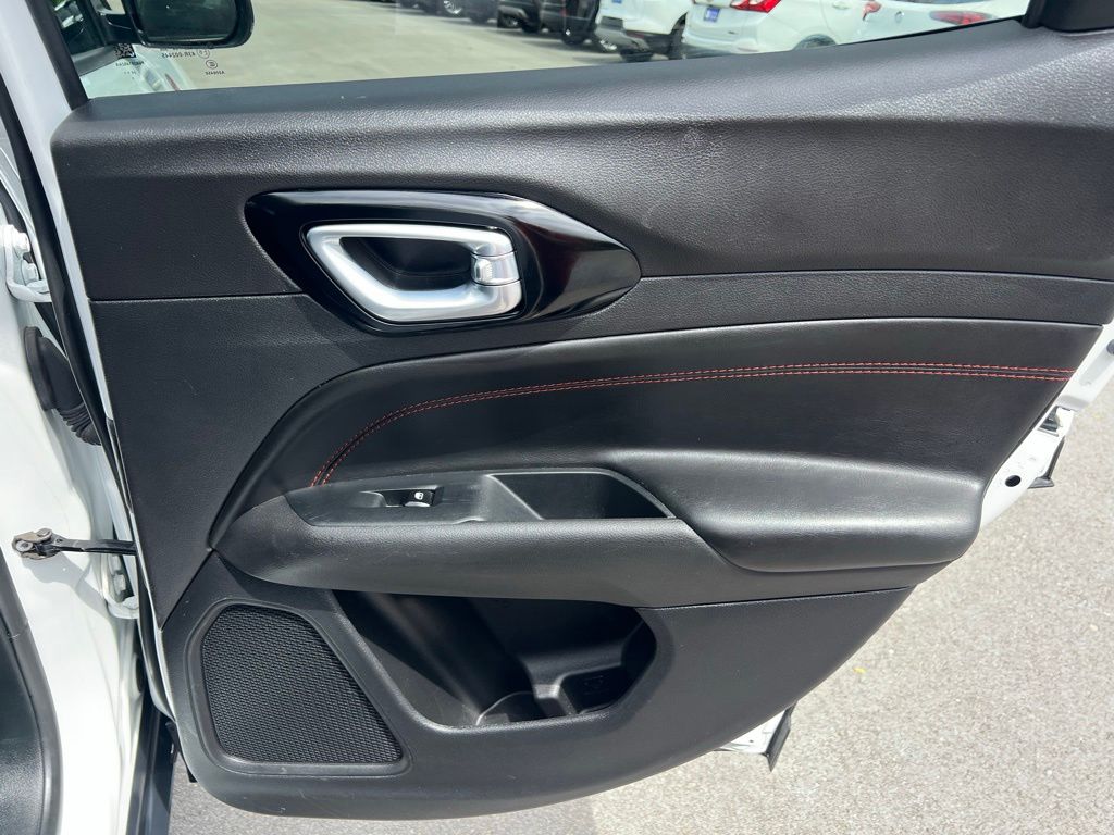 Used 2025 Jeep Compass SUV