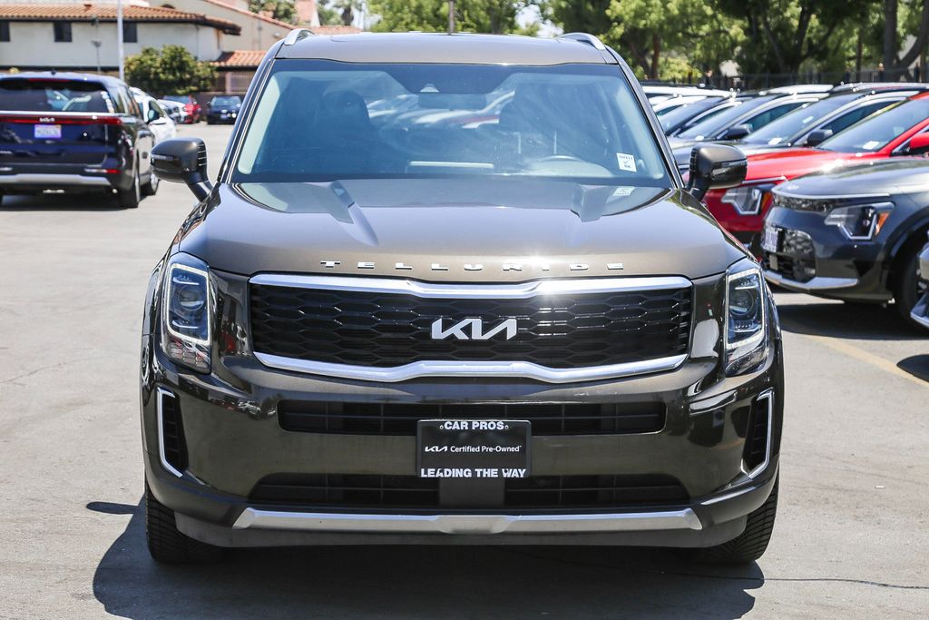 2022 Kia Telluride S 3