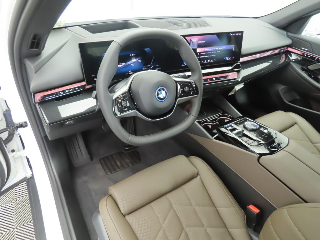 Thumbnail: 2026 BMW i5 - 10
