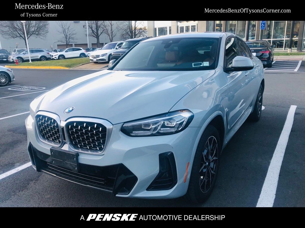 Thumbnail: 2022 BMW X4 - 1