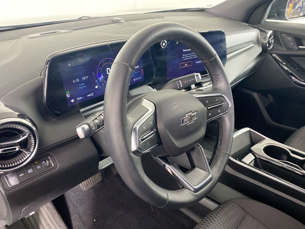 2025 Chevrolet Equinox LT photo