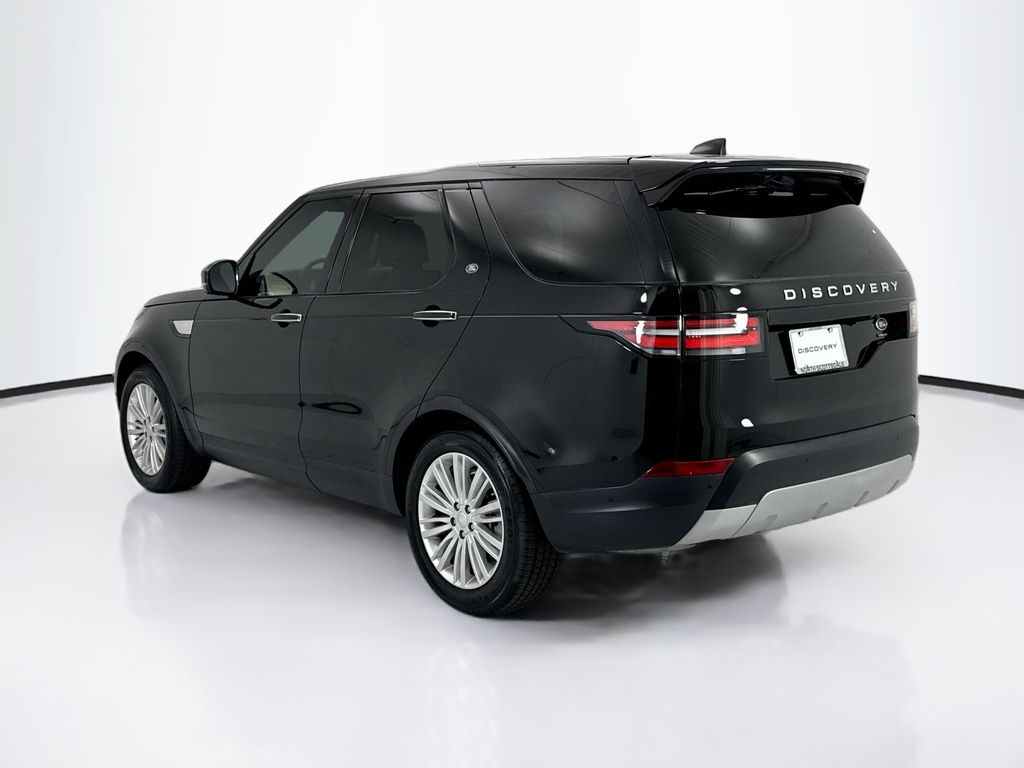 Thumbnail: 2018 Land Rover Discovery - 7
