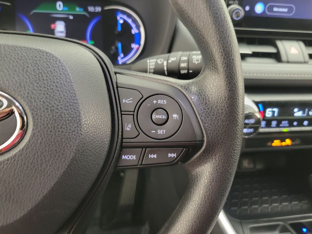 Thumbnail: 2025 Toyota RAV4 - 32