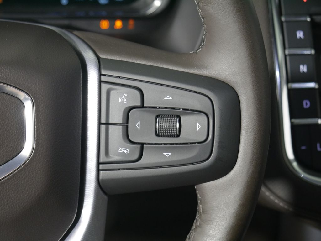 2022 GMC Yukon SLT 18