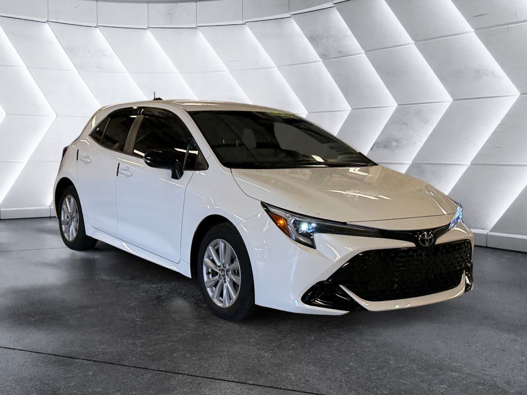 2026 Toyota Corolla Hatchback SE FWD