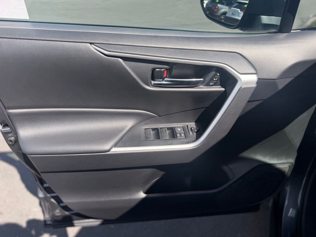 Used 2020 Toyota RAV4 SUV