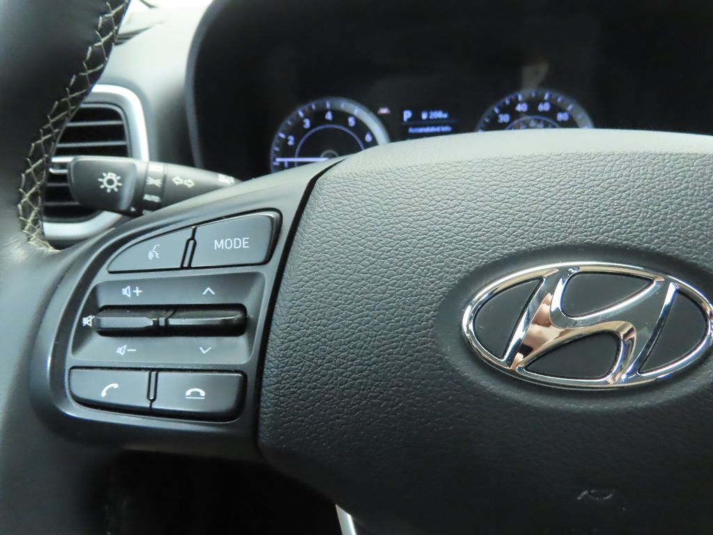 Thumbnail: 2022 Hyundai Venue - 11