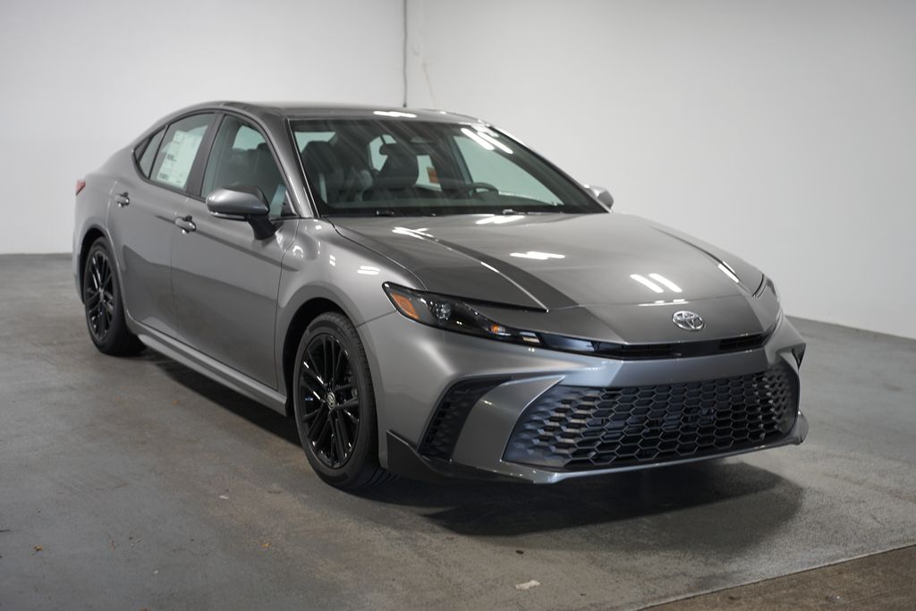 Thumbnail: 2025 Toyota Camry - 3