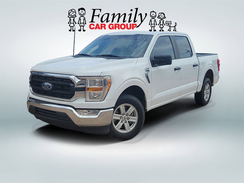 Oxford White 2022 Ford F-150 XLT SuperCrew RWD Pickup Truck 4X2 Automatic