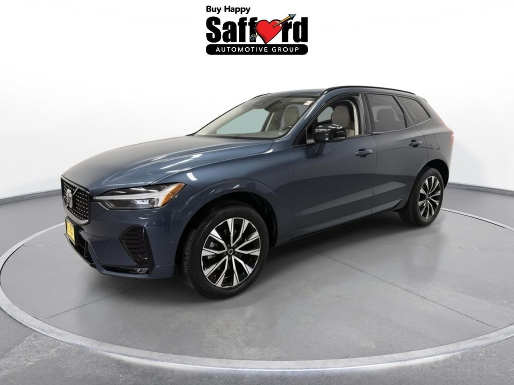 2024 Volvo XC60 B5 Plus Dark Theme AWD
