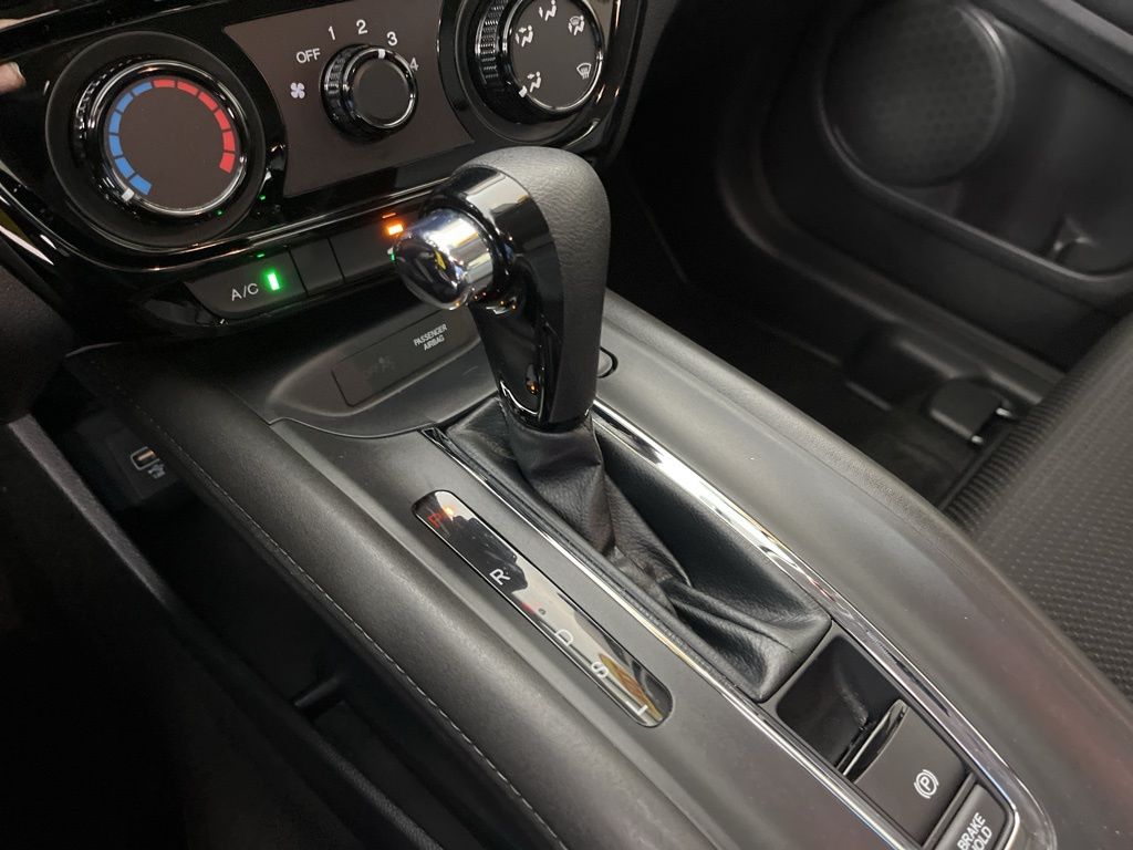 Thumbnail: 2022 Honda HR-V - 31