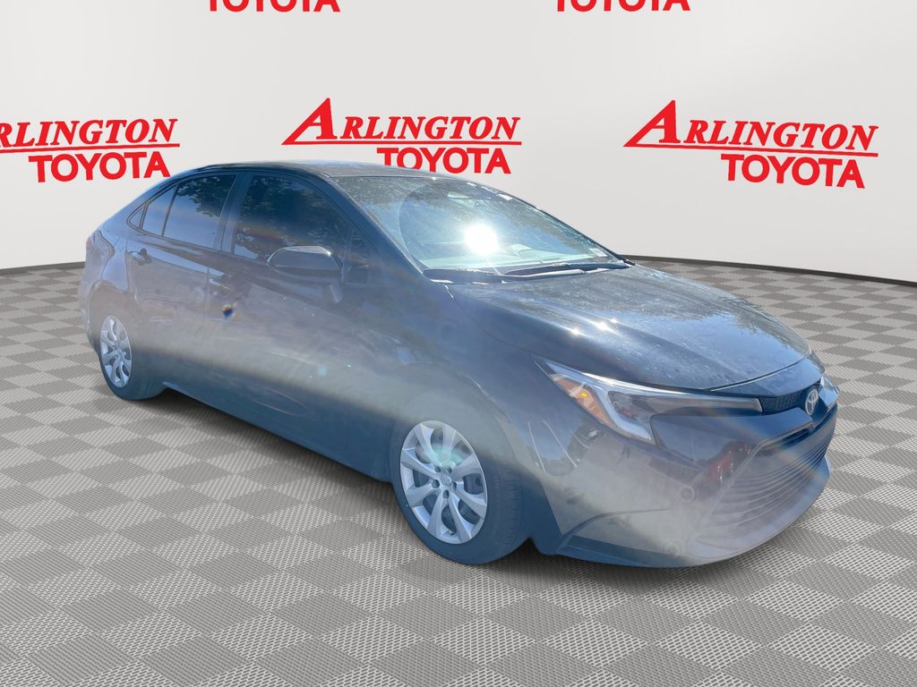 2023 Toyota Corolla LE's photo